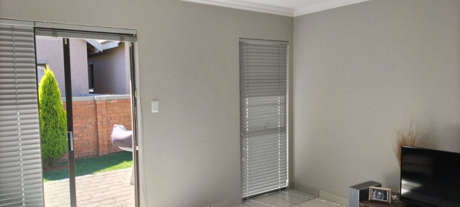 To Let 2 Bedroom Property for Rent in Heuwelsig Free State